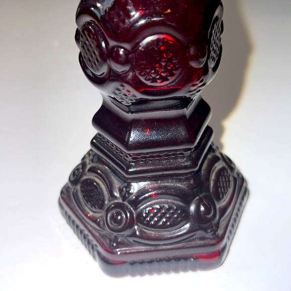 Avon 1876 Cape Cod Collection
CANDLESTICK
PATCHWORK COLOGNE BOTTLE 5oz Red 6.75” - Picture 4 of 4